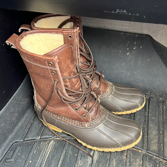 LL Bean Brown Bean Duck Boots - Picture 1 of 6